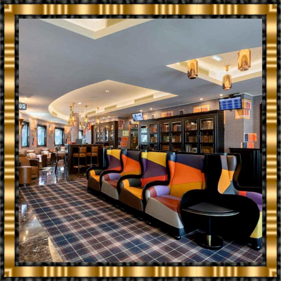 Hotel Jaguar Oporto - Airport To Hotel And City Center And Vice-Versa Is A Free And Continuous Shuttle Service From 7Am To 8Pm المظهر الخارجي الصورة